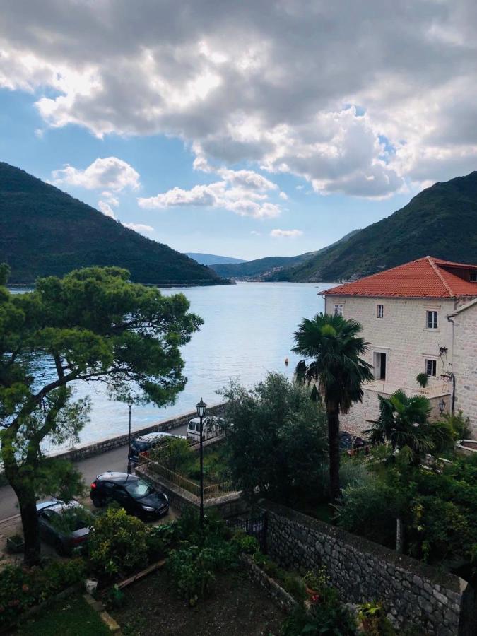 Sunny Port Apartment & Rooms Perast Dış mekan fotoğraf