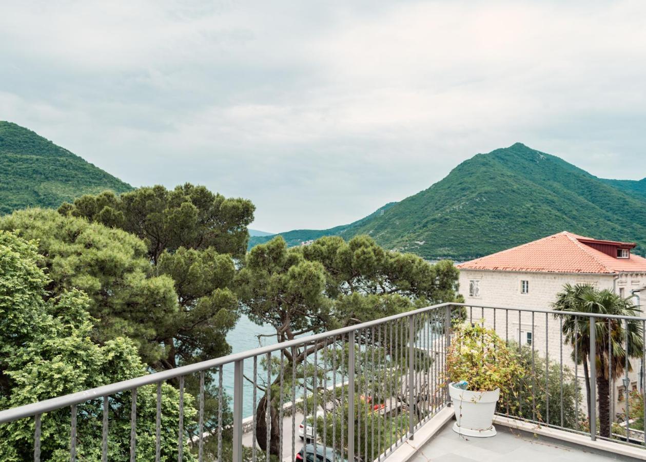 Sunny Port Apartment & Rooms Perast Dış mekan fotoğraf