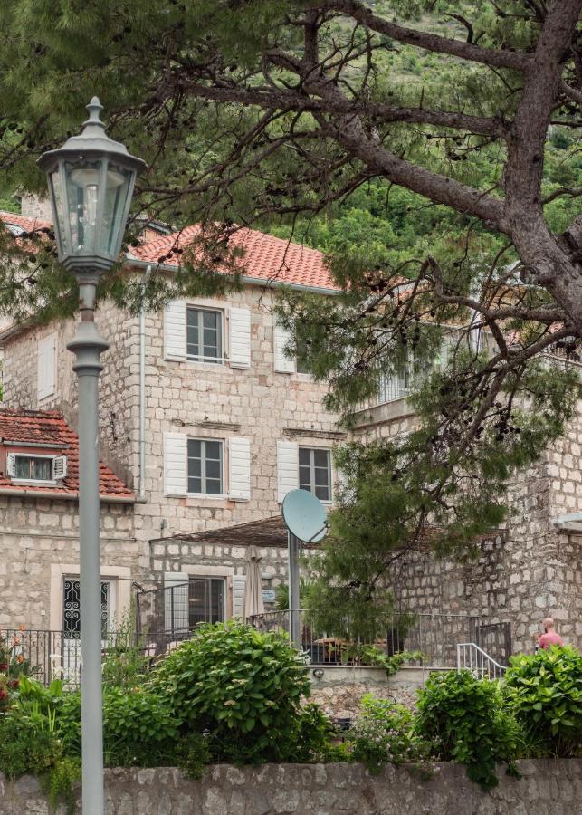 Sunny Port Apartment & Rooms Perast Dış mekan fotoğraf