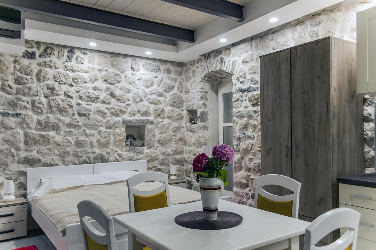Sunny Port Apartment & Rooms Perast Dış mekan fotoğraf