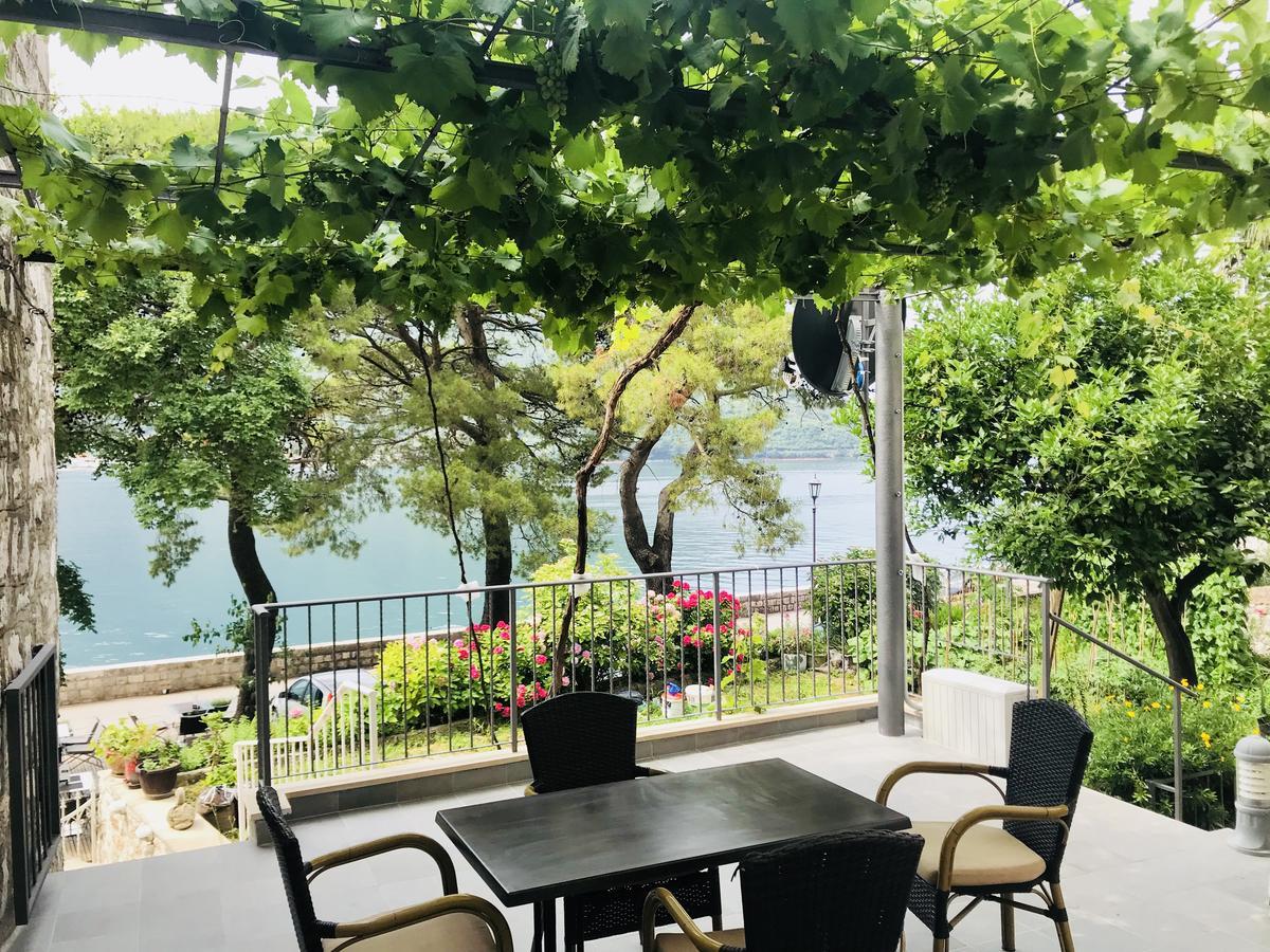 Sunny Port Apartment & Rooms Perast Dış mekan fotoğraf