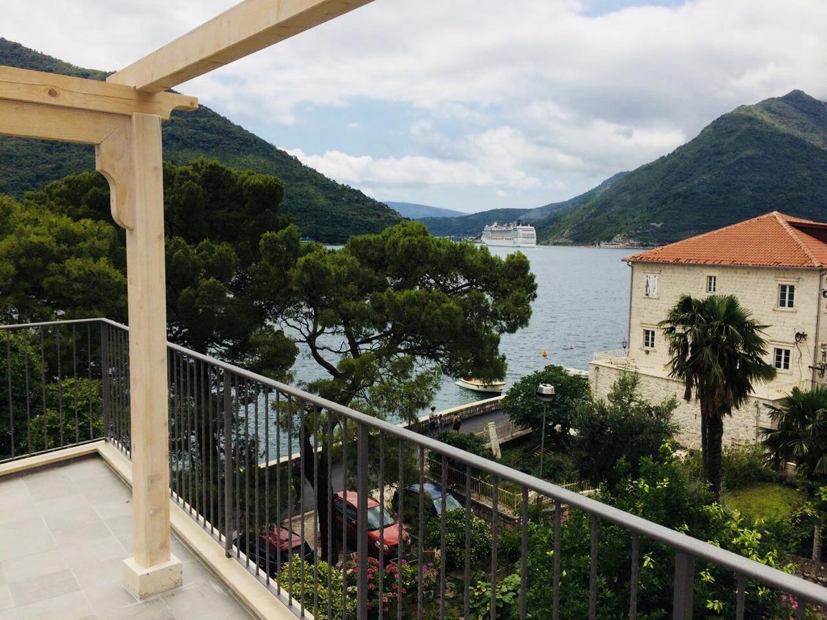 Sunny Port Apartment & Rooms Perast Dış mekan fotoğraf